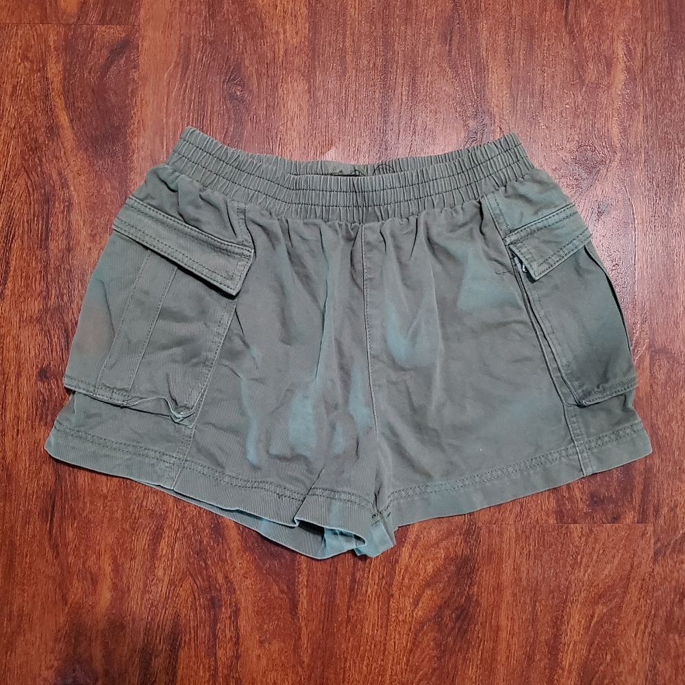 Forever 21 Womens Pull On Green Short Cargo Shorts Size S